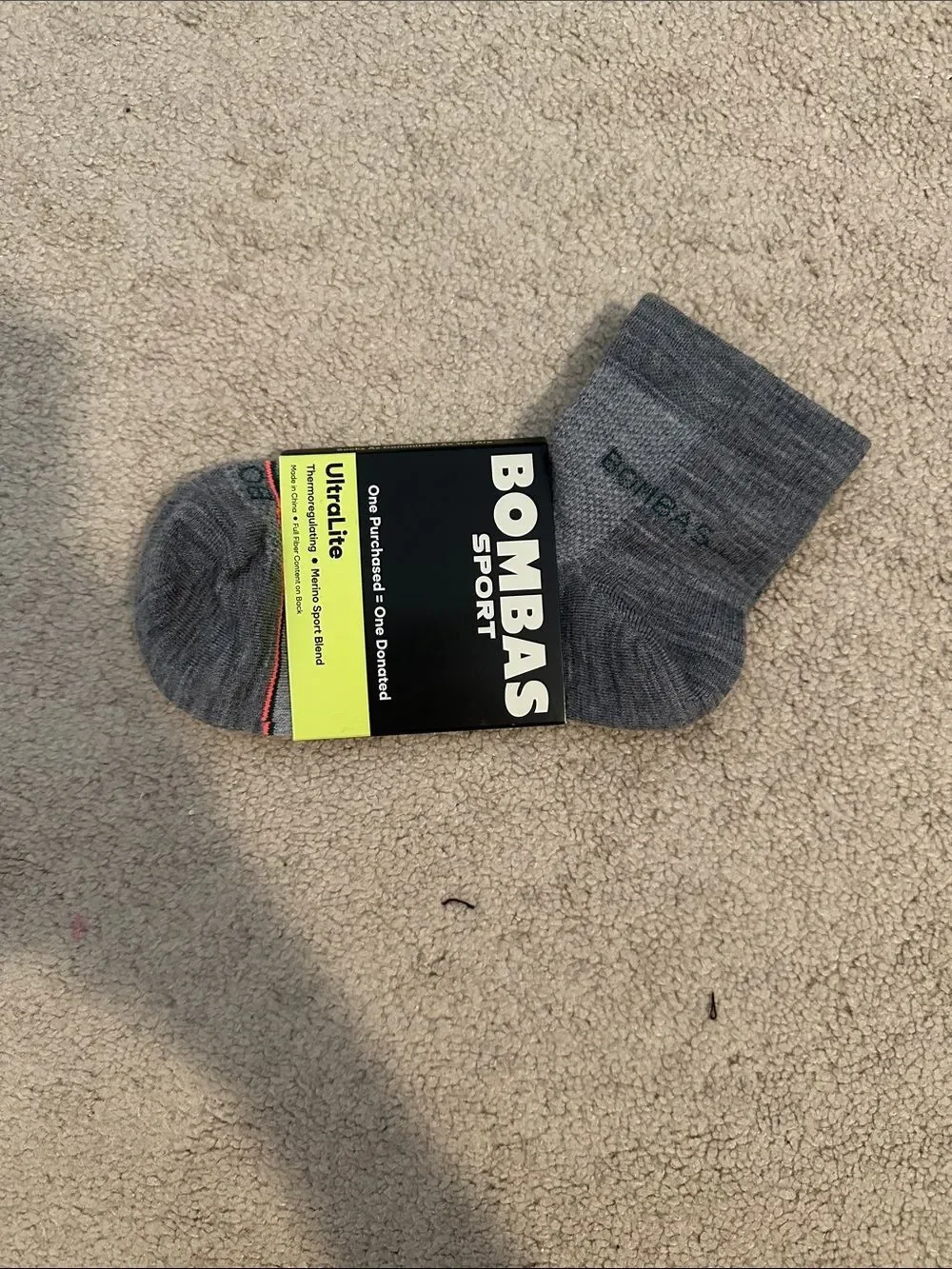 NWT Bombas small grey sport socks